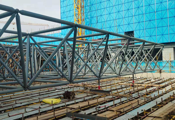 鹰潭高铁东总部基地2号楼网架
